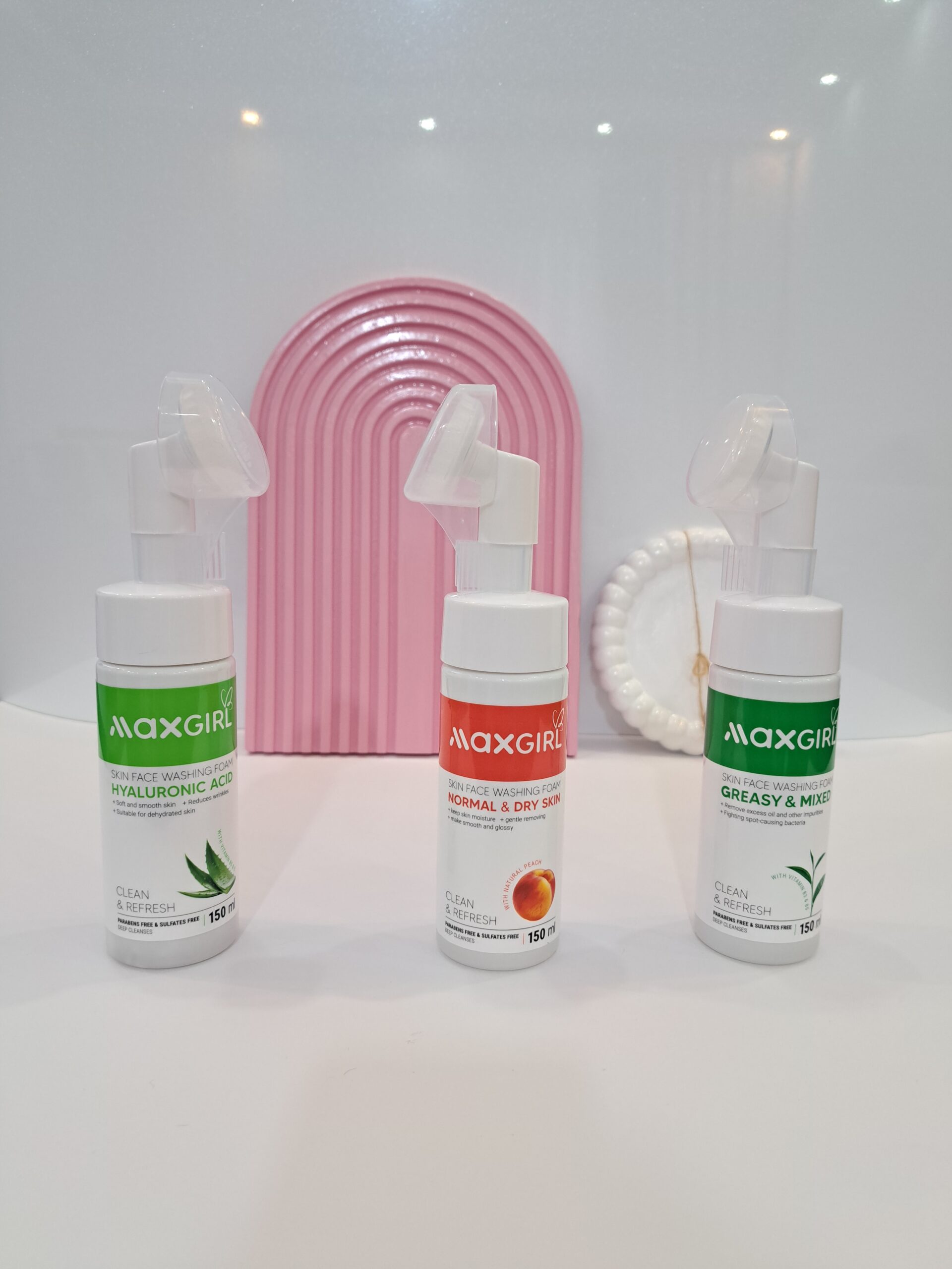 فوم شستشوی صورت مکس گرل